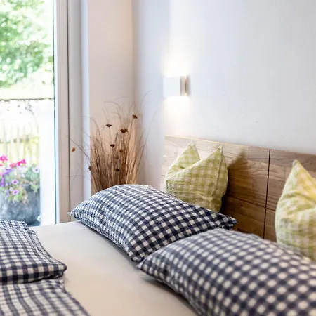 Apartman Veronika 1 *
